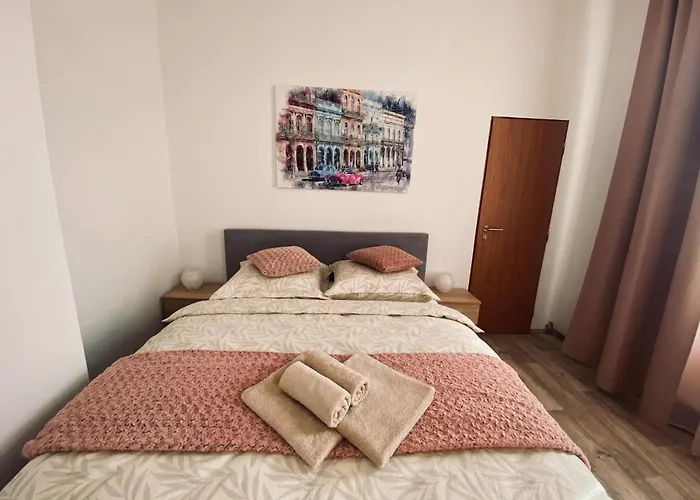 Kompletne Vybavene Studio U Divadla - Wi-Fi Zdarma